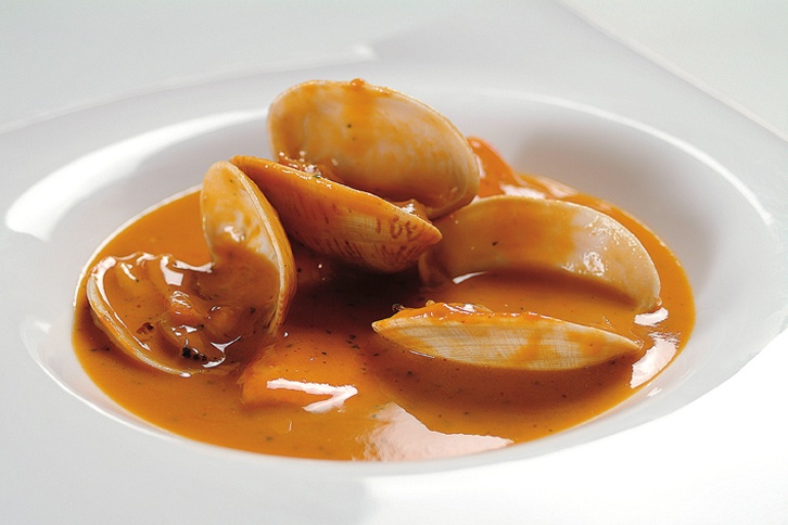 Sopa de pescado donostiarra by gastronomix